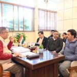 मसूरी विधानसभा क्षेत्र के अंतर्गत विकास कार्यों की समीक्षा करते कैबिनेट मंत्री गणेश जोशी